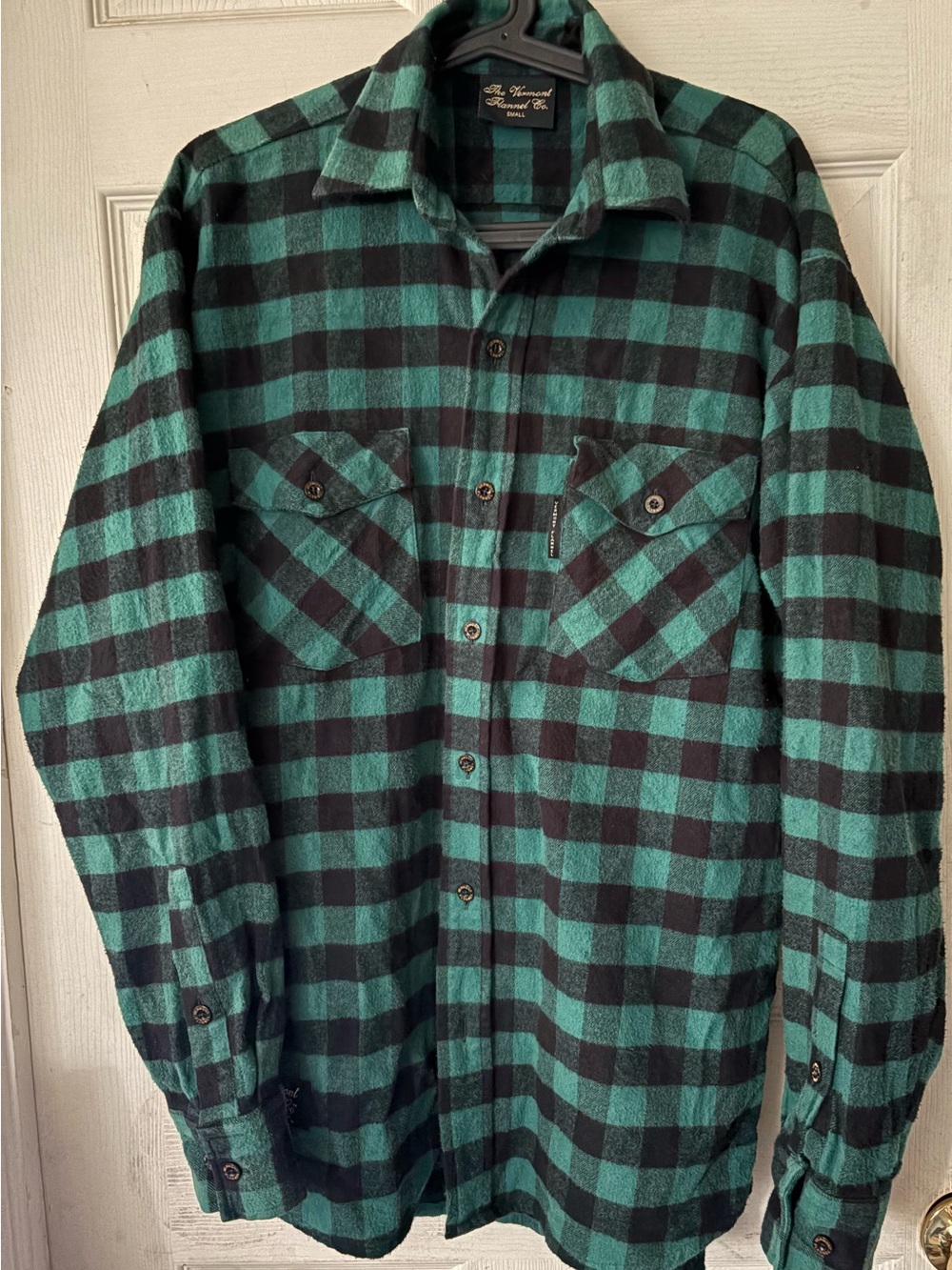 Men’s Green & Black Plaid Flannel Shirt Ready For The Cool Weather